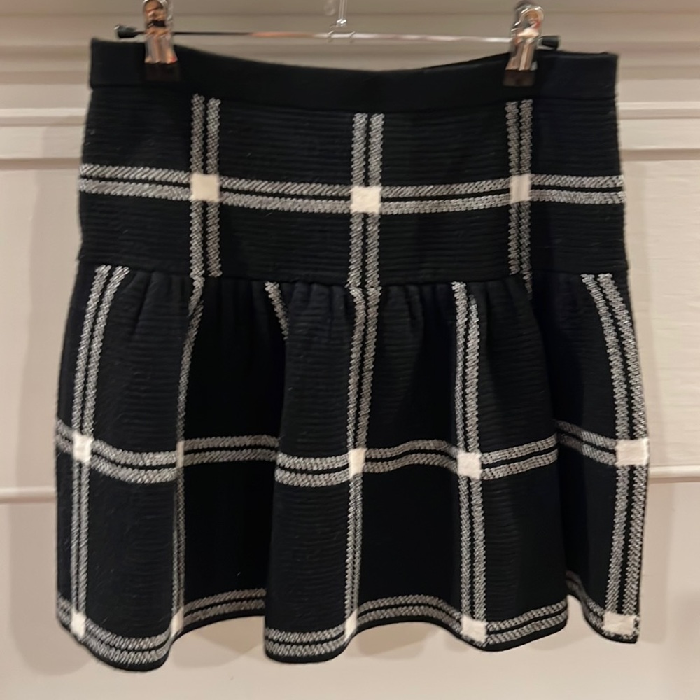 Cynthia Rowley Knit Black and White Skirt- Size Medium